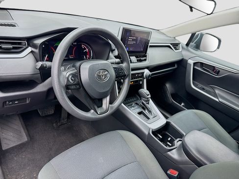 Used 2024 Toyota RAV4 LE image 7