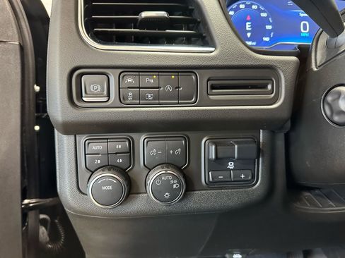 Used 2024 Chevrolet Tahoe RST w/ Sport Performance Package image 22