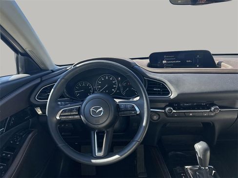 Used 2025 MAZDA CX-30 AWD 2.5 S w/ Premium Package image 17