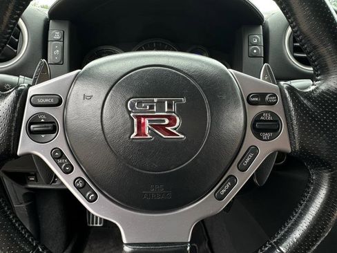 Used 2010 Nissan GT-R Premium image 26