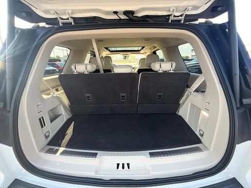 Used 2020 Lincoln Navigator Reserve w/ Luxury Package AWD/4WD image 7
