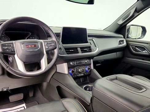 Used 2021 GMC Yukon SLT w/ SLT Premium Package AWD/4WD image 13