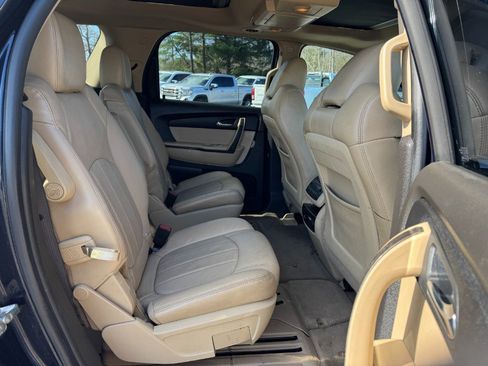 Used 2012 GMC Acadia Denali image 19