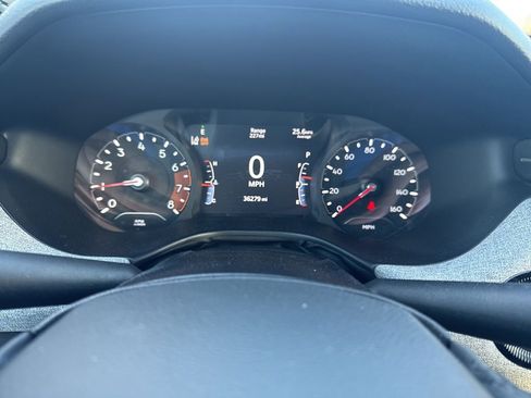 Used 2023 Jeep Compass Latitude w/ Convenience Group image 18