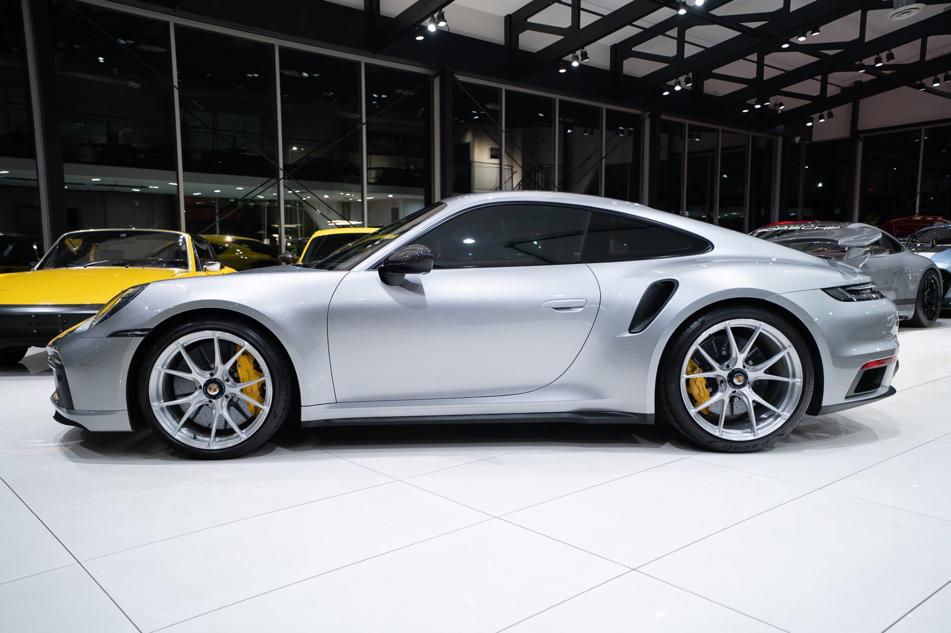 Used 2021 Porsche 911 GT3 RS AWD/4WD image 37