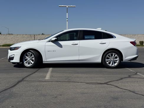 Used 2019 Chevrolet Malibu LT FWD image 4