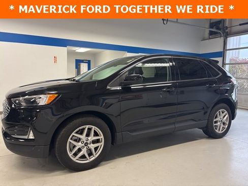 Used 2023 Ford Edge SEL w/ Convenience Package image 2