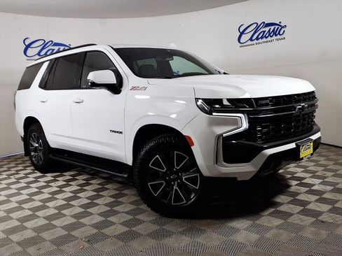 Used 2021 Chevrolet Tahoe Z71 w/ Z71 Signature Package image 1