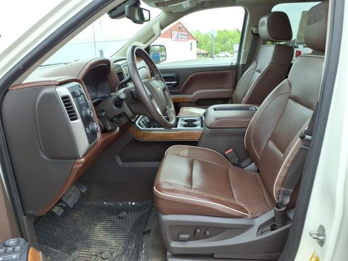 Used 2014 Chevrolet Silverado 1500 High Country w/ High Country Premium Package AWD/4WD image 13