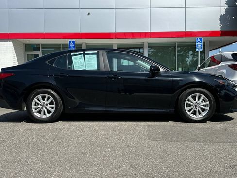 Used 2025 Toyota Camry LE FWD image 2