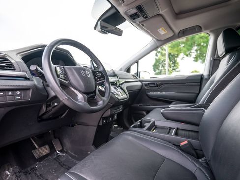 Used 2024 Honda Odyssey Elite image 7