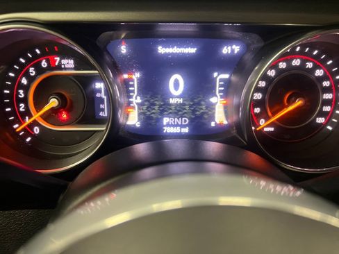 Used 2019 Jeep Wrangler Unlimited Sahara w/ Uconnect 4C Nav & Sound Group AWD/4WD image 20