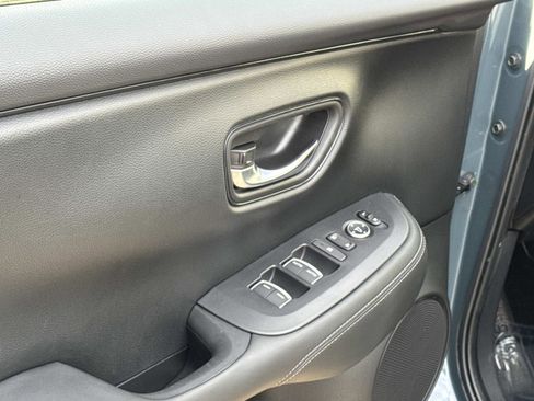 Used 2024 Honda HR-V EX-L image 19