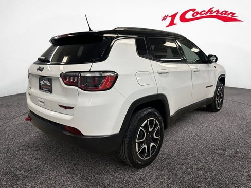 Used 2024 Jeep Compass Trailhawk AWD/4WD image 24