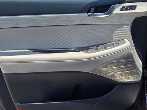 Used 2025 Hyundai Palisade Calligraphy FWD image 14