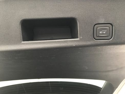 Certified 2025 GMC Acadia Elevation image 14