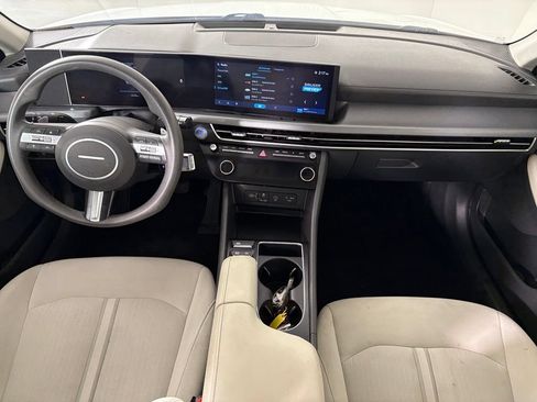 Used 2025 Hyundai Sonata SEL FWD image 31
