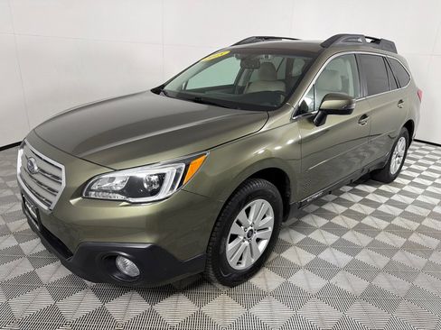 Used 2015 Subaru Outback 2.5i Premium image 8