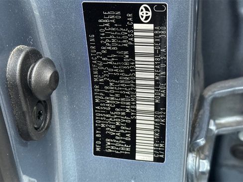 Used 2023 Toyota Corolla LE image 38