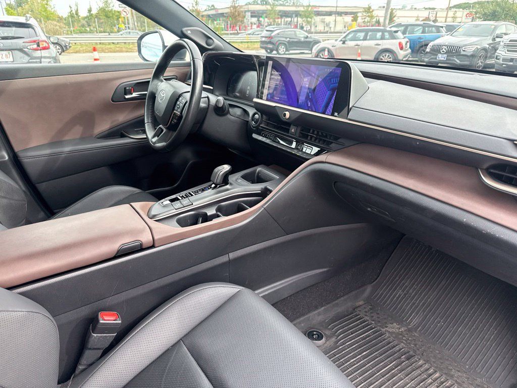 Used 2023 Toyota Crown w/ Advanced Technology Package AWD/4WD image 26