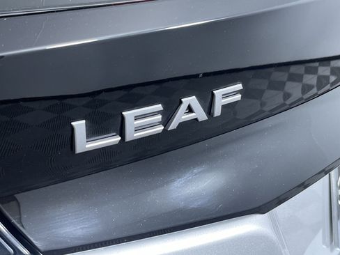 Certified 2025 Nissan Leaf S FWD image 23