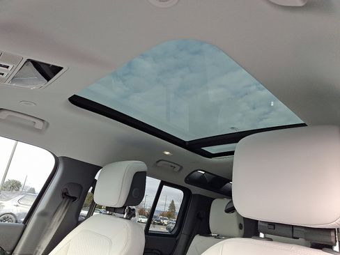 New 2026 Land Rover Defender 110 S image 12