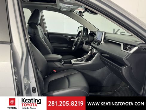 Certified 2024 Toyota RAV4 XLE Premium AWD/4WD image 23