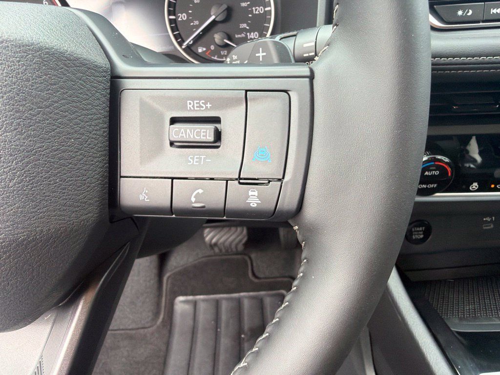 Used 2026 Nissan Rogue SV w/ Cold Weather Package AWD/4WD image 17