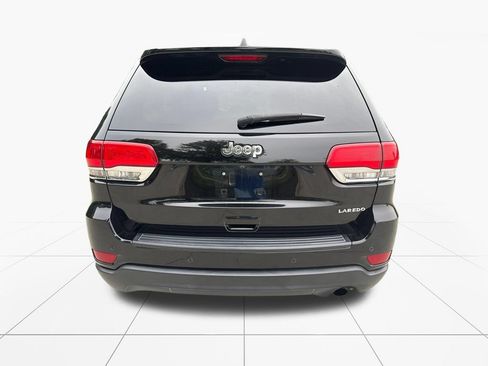 Used 2018 Jeep Grand Cherokee Laredo RWD image 7