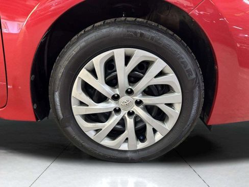 Used 2019 Toyota Corolla LE image 45