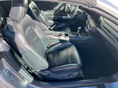 Used 2024 Ford Mustang Premium image 19
