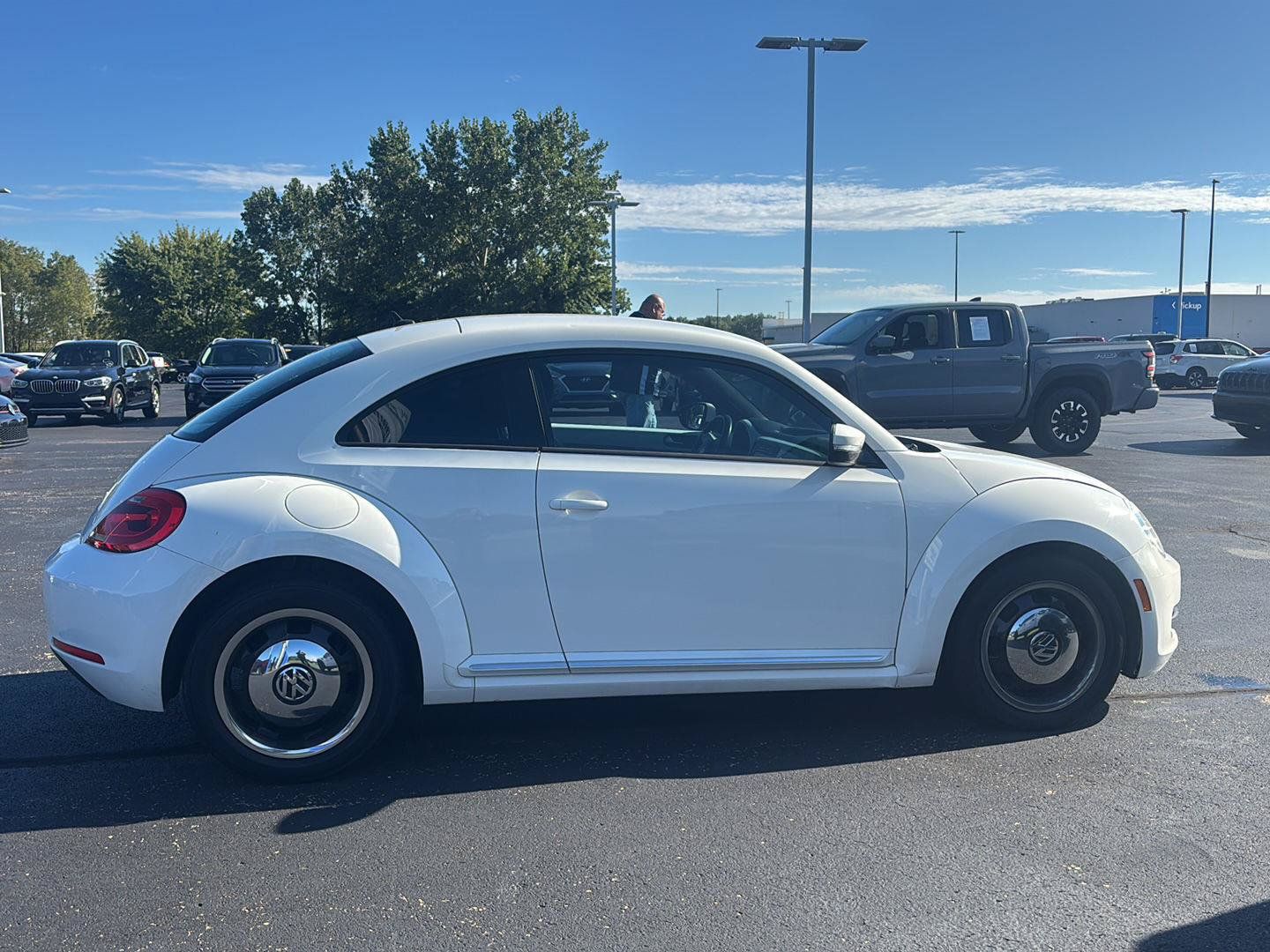 Used 2013 Volkswagen Beetle 2.5 FWD image 8