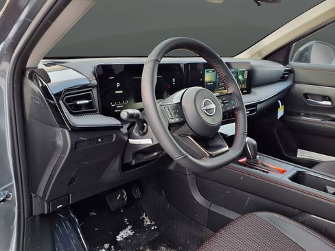 New 2026 Nissan Kicks SR w/ Cold Weather Package AWD/4WD image 47