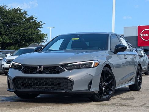 Used 2025 Honda Civic Sport image 1