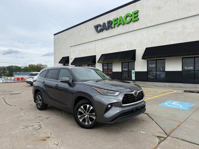 Used 2021 Toyota Highlander XLE