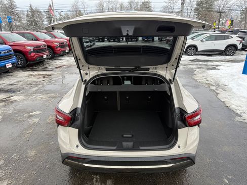 New 2026 Chevrolet Trax ACTIV w/ Sunroof Package image 25