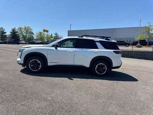 New 2026 Nissan Pathfinder Rock Creek AWD/4WD image 7