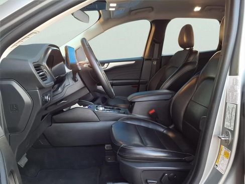 Used 2024 Ford Escape Platinum image 11