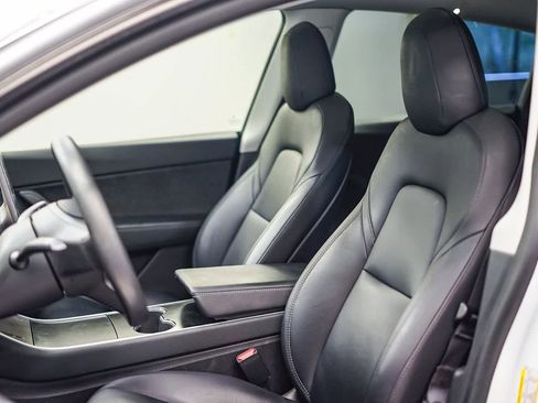 Used 2020 Tesla Model Y Performance image 15