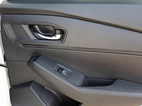 Used 2023 Honda Accord Sport image 10