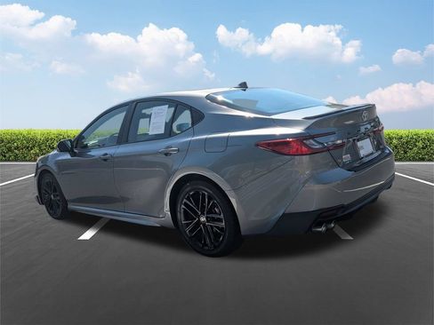 Used 2025 Toyota Camry SE FWD image 7