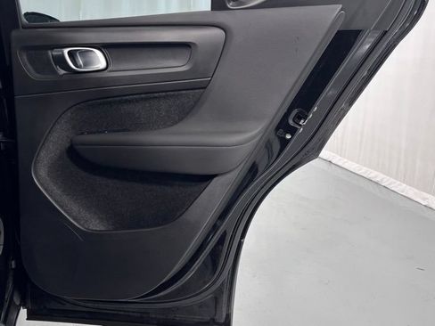 Certified 2026 Volvo XC40 B5 Plus AWD/4WD image 27