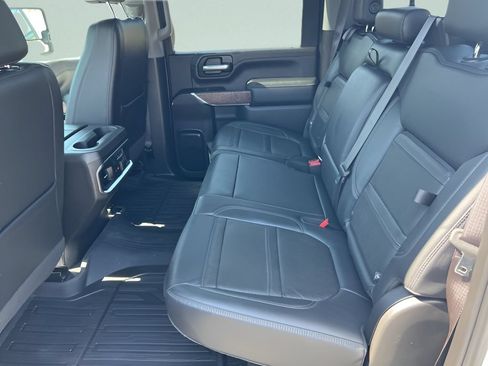 Used 2023 GMC Sierra 3500 Denali w/ Denali Ultimate Package AWD/4WD image 22