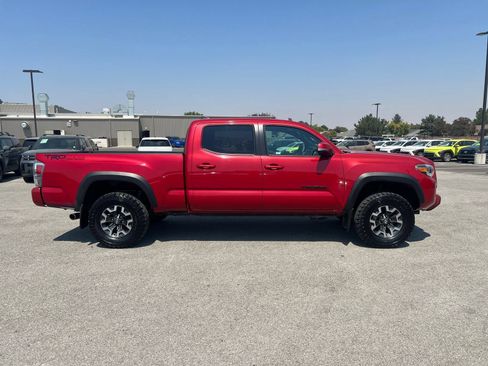 Used 2020 Toyota Tacoma TRD Off-Road w/ Technology Package AWD/4WD image 2