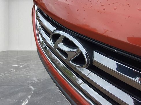 Used 2013 Hyundai Santa Fe Sport w/ Popular Equipment Pkg image 9