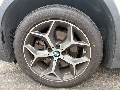 Used 2017 BMW X1 sDrive28i image 9