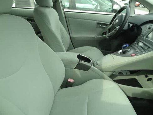 Used 2012 Toyota Prius Three FWD image 10