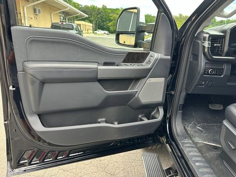 New 2026 Ford F250 Lariat w/ Lariat Ultimate Package AWD/4WD image 17