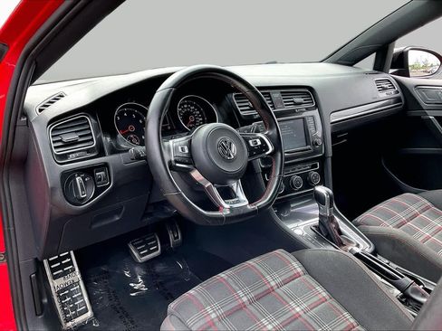 Used 2017 Volkswagen GTI Sport FWD image 17