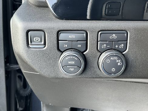 Used 2024 Chevrolet Silverado 1500 LT image 5